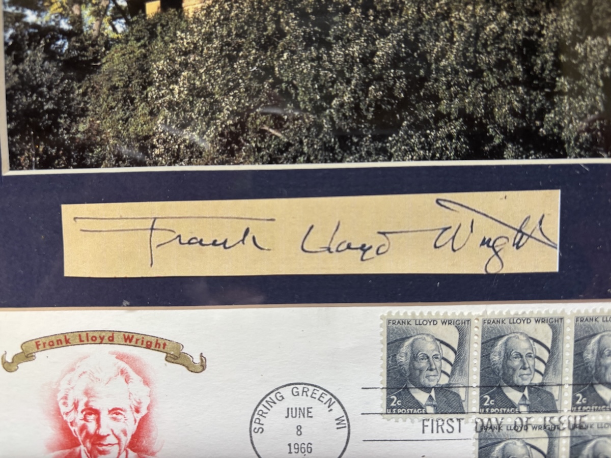 Frank Lloyd Wright Autograph Close-up
